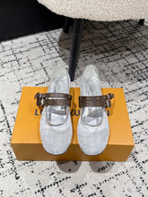 China Replica LV Women Shoes 105usd Only
